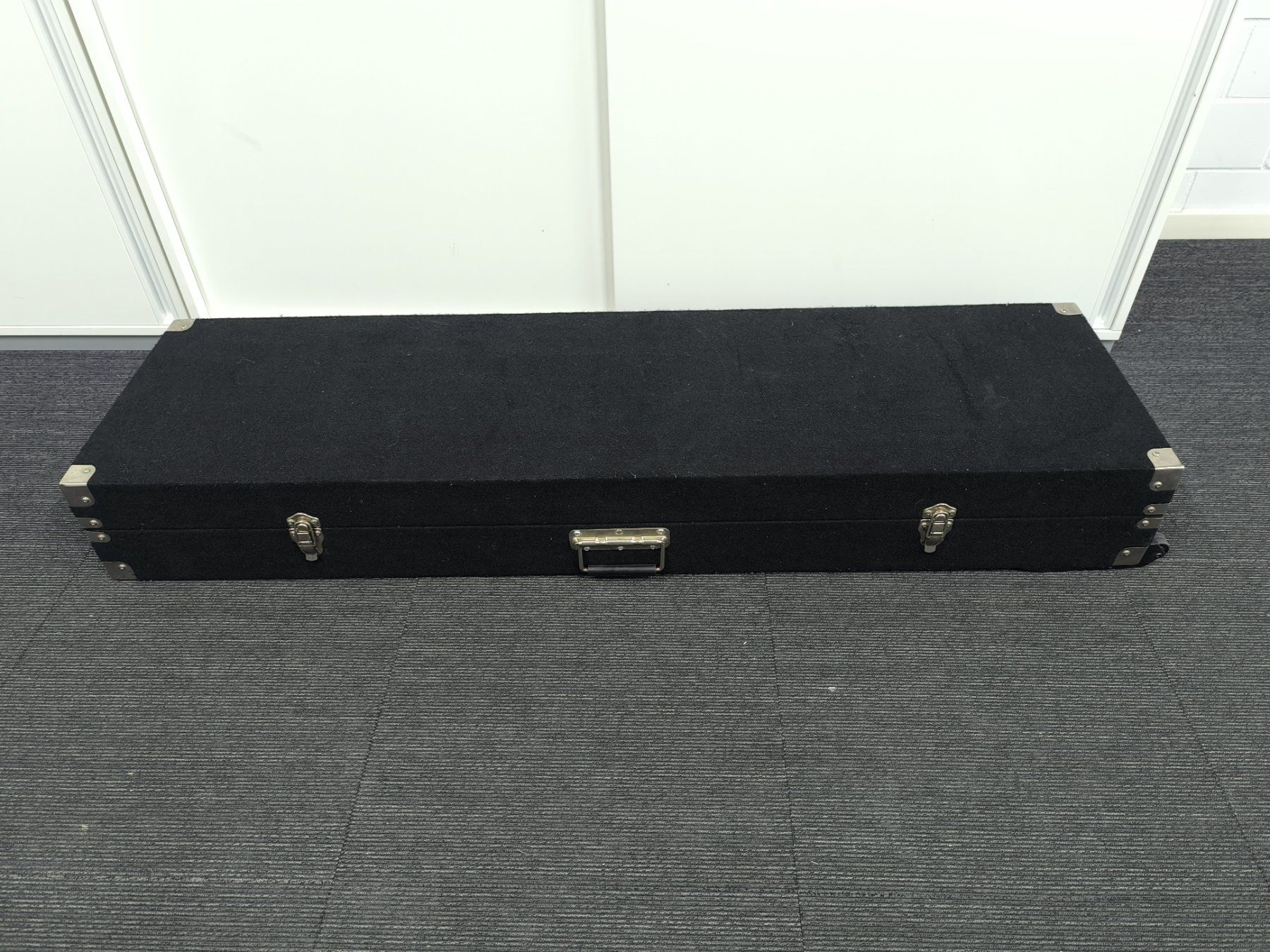 Valigie: Robustes XL DJ Flight Case mit Rollen – Usato da Rüti ZH venduto da Restwert_Rueti_ZH