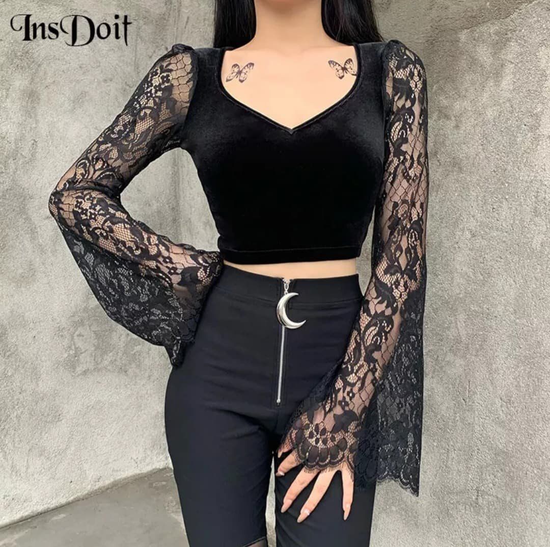 Blusen: Gothic Samtbluse m. Spitzenärmel Gr S – Gebraucht aus Münsingen von BlackTears-3