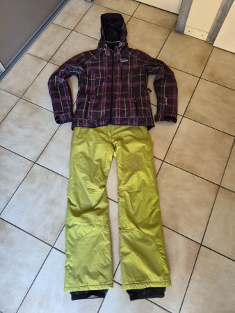 Veste de ski multicolore taille XS, pantalon Fila 36 offert