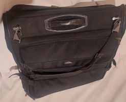 geräumiger Samsonite Fracksack mit vielen Abteilen, wie neu