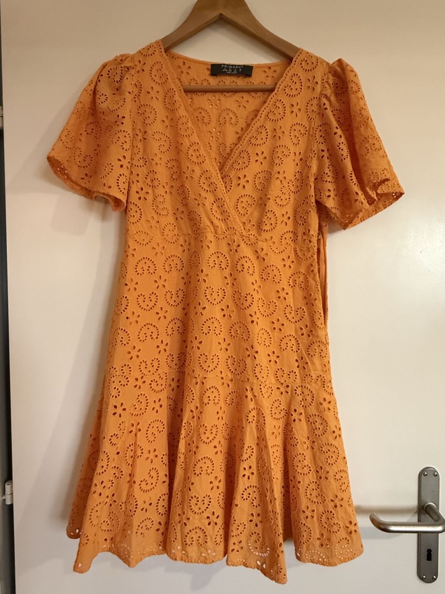 Kleider: Robe d’été orange  – Neu (gemäss Beschreibung) aus Crassier von GGblue23515
