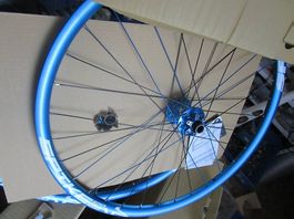 neuer SPANK Radsatz 27,5" 2030g 20x110 H12x135 oder135SP
