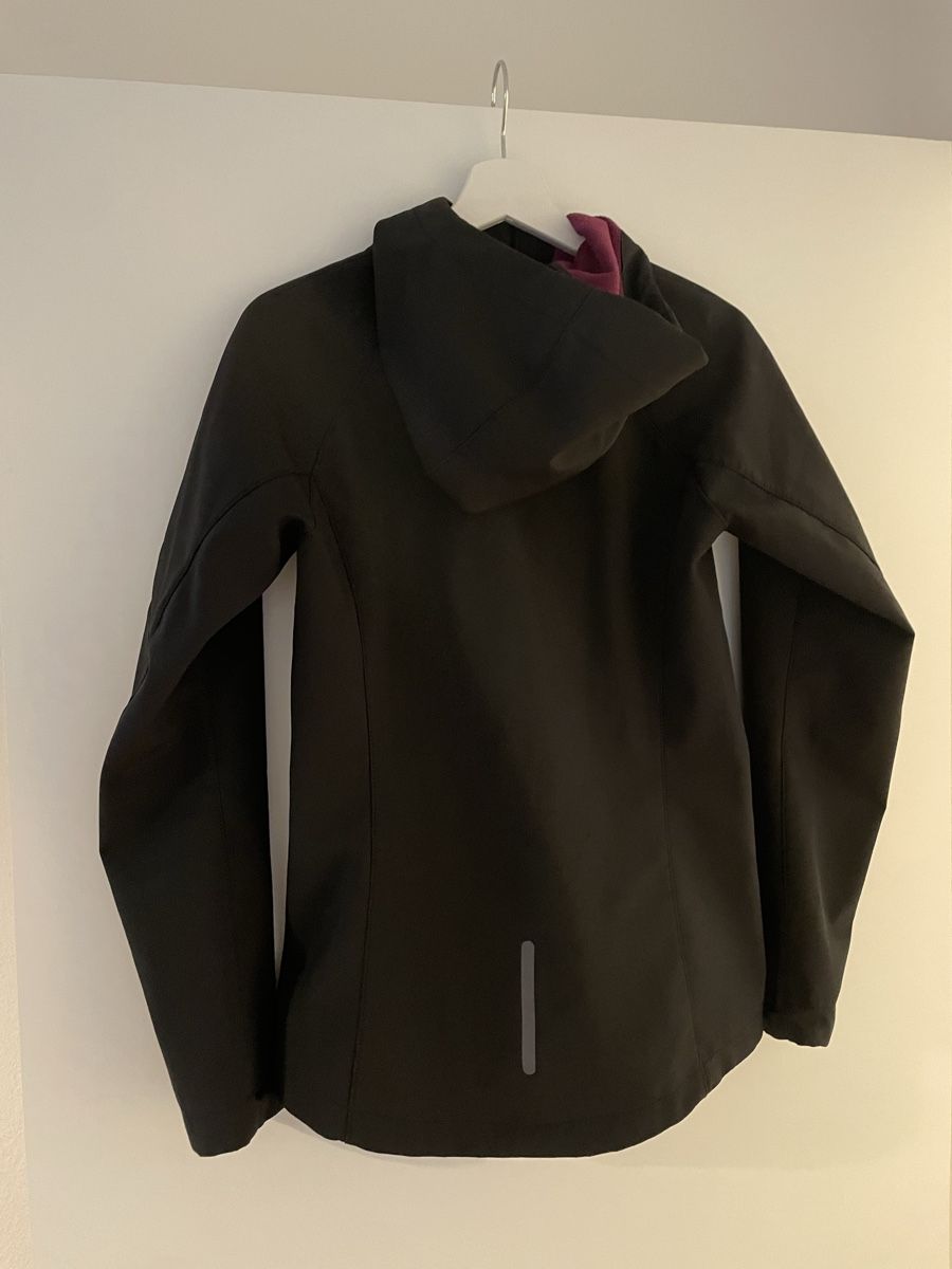 Vestes: Damen Softshelljacke schwarz – D'occasion à Basel par tam_xx5y 1