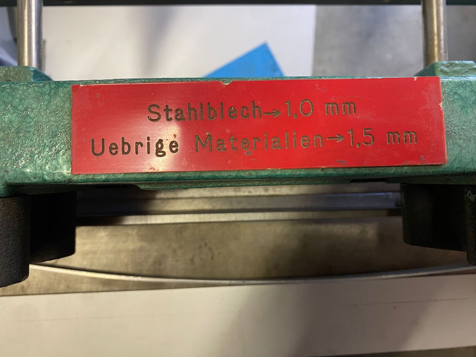 Tutte le macchine: Handschneidebank / Blechschere Ergolina Glie – Usato da Laupersdorf venduto da Borer_Liquidationen 6