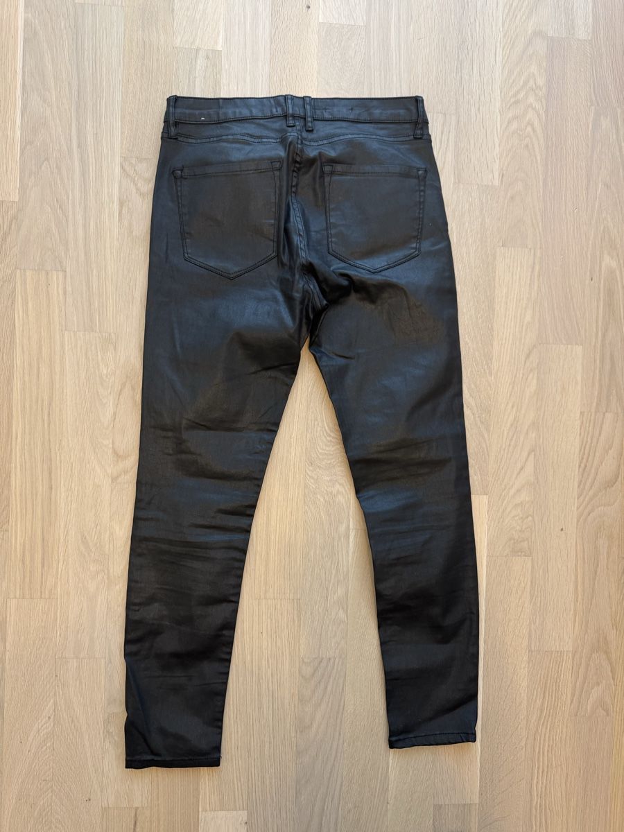 Mango Jeans: Schwarze Skinny Jeans von Mango – Usato da Sulgen venduto da a_fonsi 1