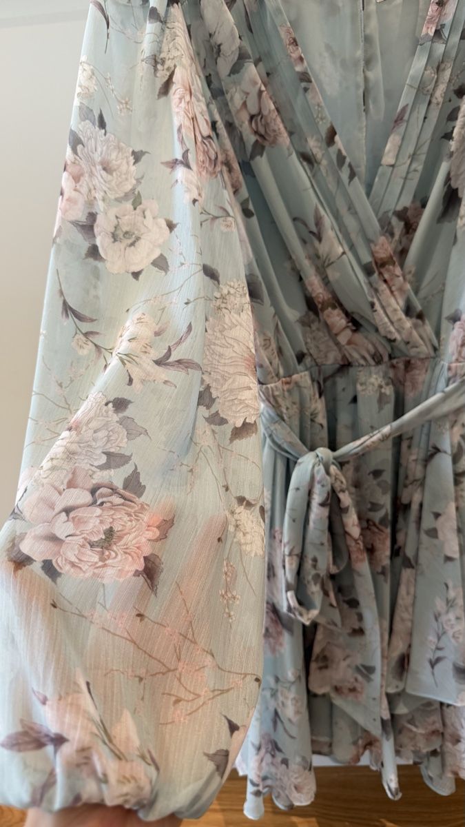 Vestiti: Kleid mit Blumenmuster Gr. 34 - wie neu – Nuovo (secondo la descrizione) da Weiningen ZH venduto da Jeolina 2