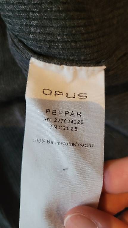 Opus Pullover & Sweatshirts: OPUS Feinstrick-Schoss-Pullover Peppar Grösse 36 – Gebraucht aus Gutenswil von schmidii 1