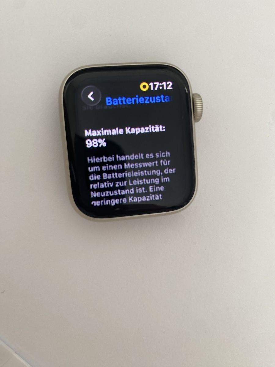 Apple Smartwatch: Apple Watch SE (Gen2) 40mm S/M – Neu (gemäss Beschreibung) aus zug von ric_l5qj 5