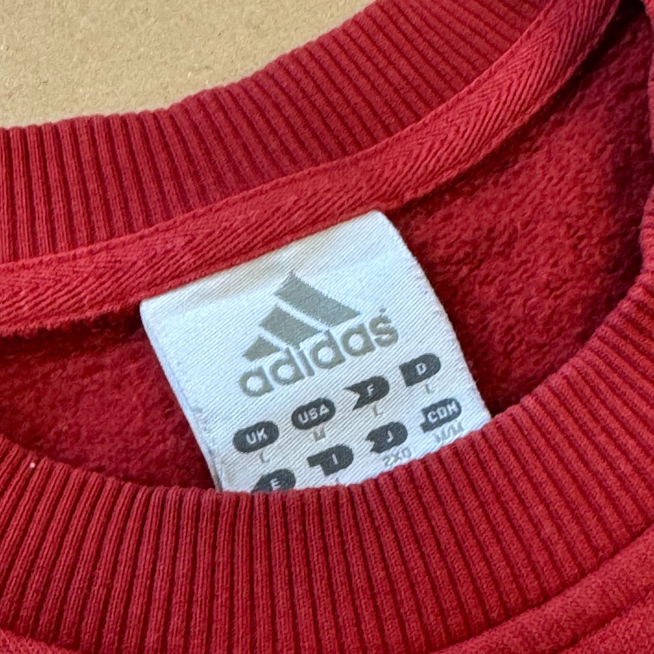 Adidas Pullover & Sweatshirts: Adidas vintage 90s red sweatshirt pull pullover retro L – Gebraucht aus St. Gallen von sourced_limited 2