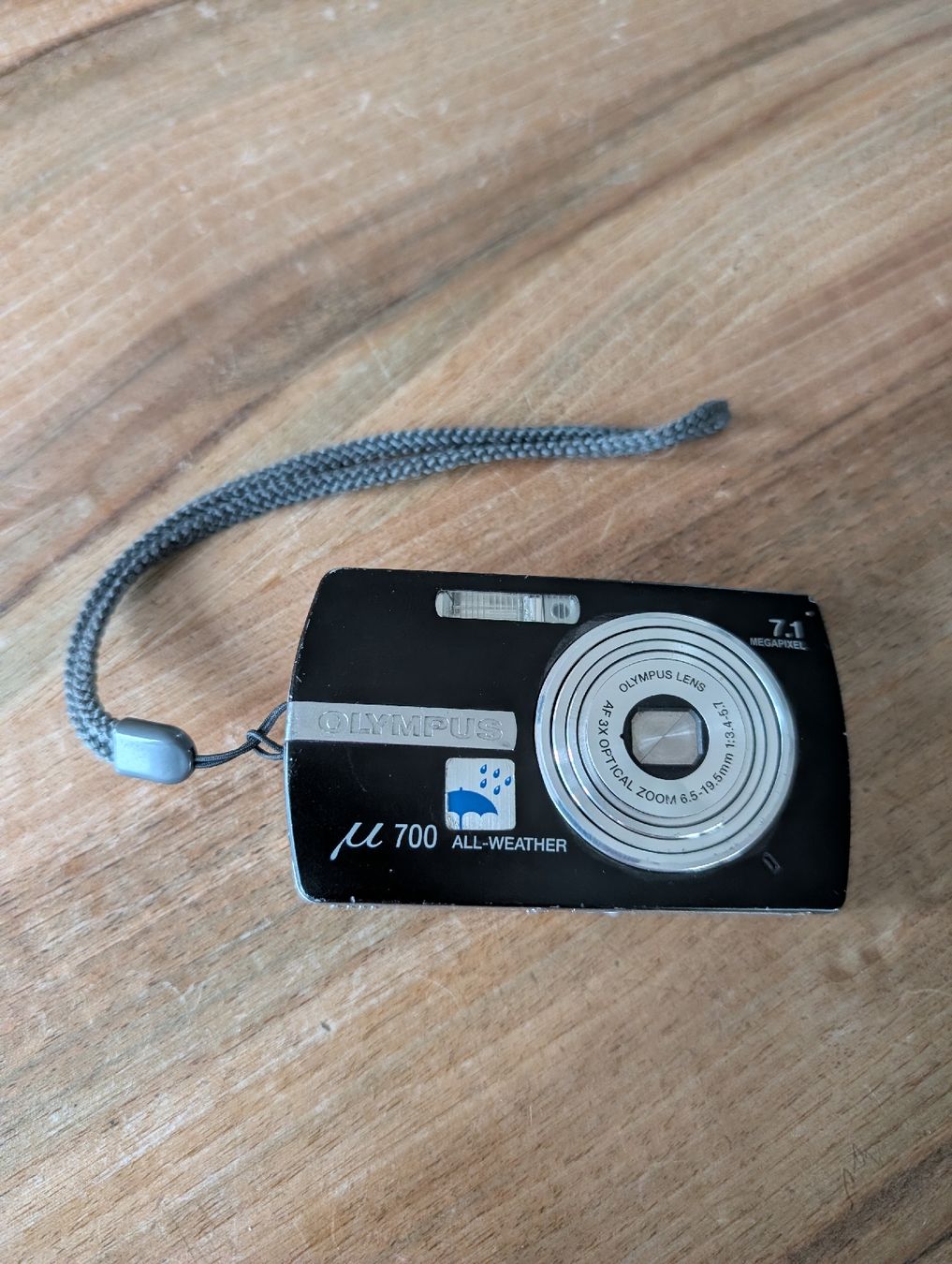 Olympus Fotocamera: OLYMPUS Digital Kamera – Usato da Grüningen venduto da Uersu47