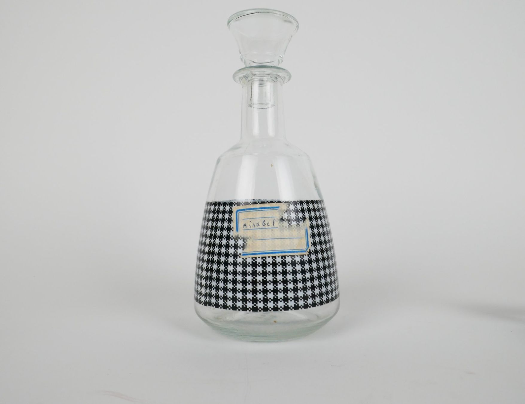 Altro: Glasflasche mit Schnappsgläsli – Usato da Urtenen-Schönbühl venduto da Restwert_Schoenbuehl 3