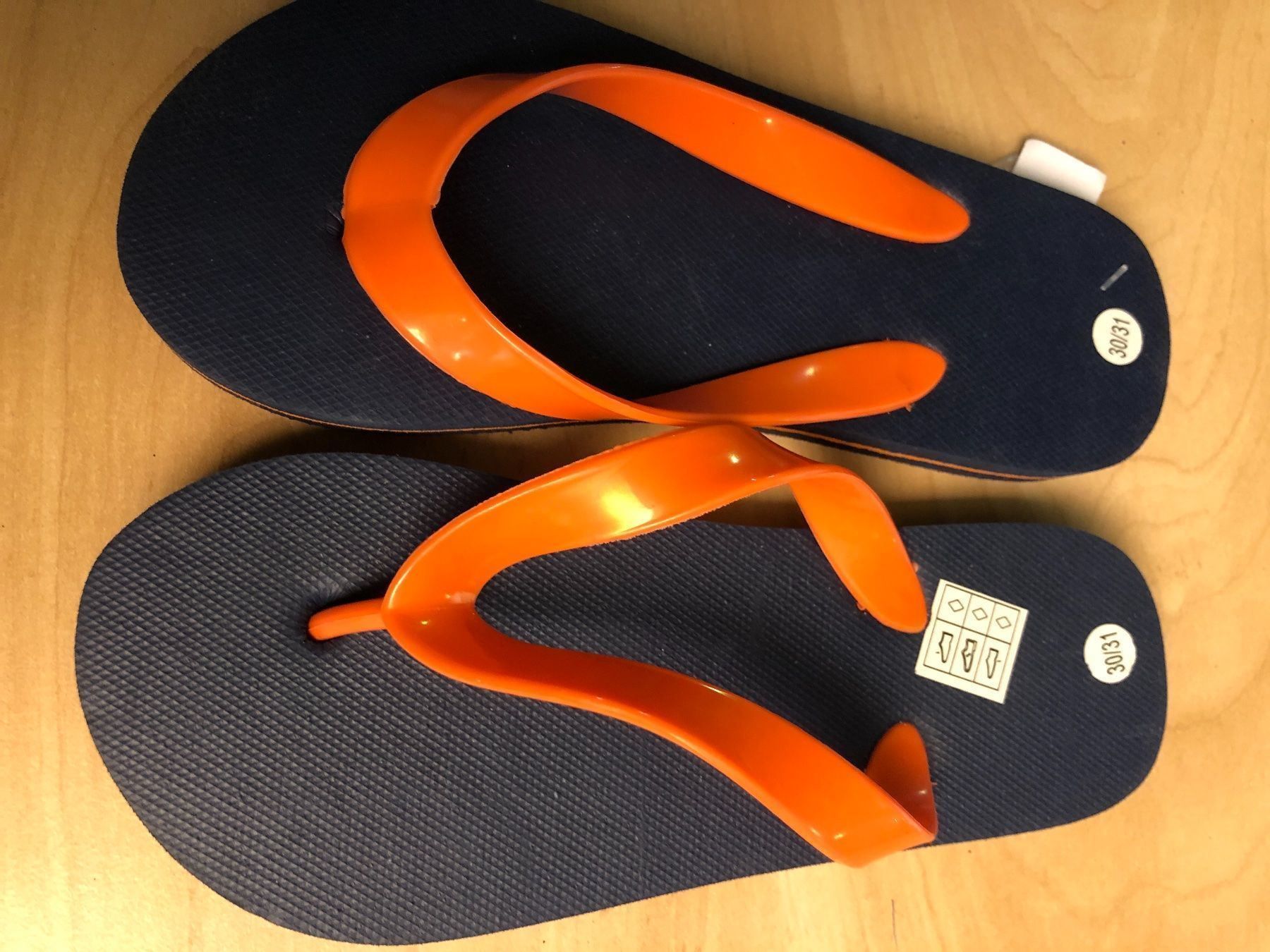 Scarpe per ragazzi: Neue Flip Flops Gr.30/31 – Nuovo (secondo la descrizione) da Obergerlafingen venduto da cabo4 1
