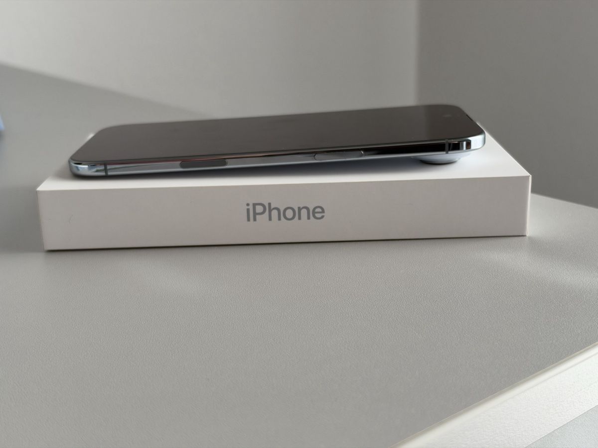 Apple Handys / Smartphones: iPhone Air 256GB Sky Blue – Gebraucht aus Züberwangen von naef_97 2