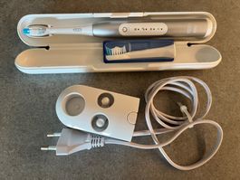 Elektrische Zahnbürste Oral-B weiss mit Ladegerät und Etui