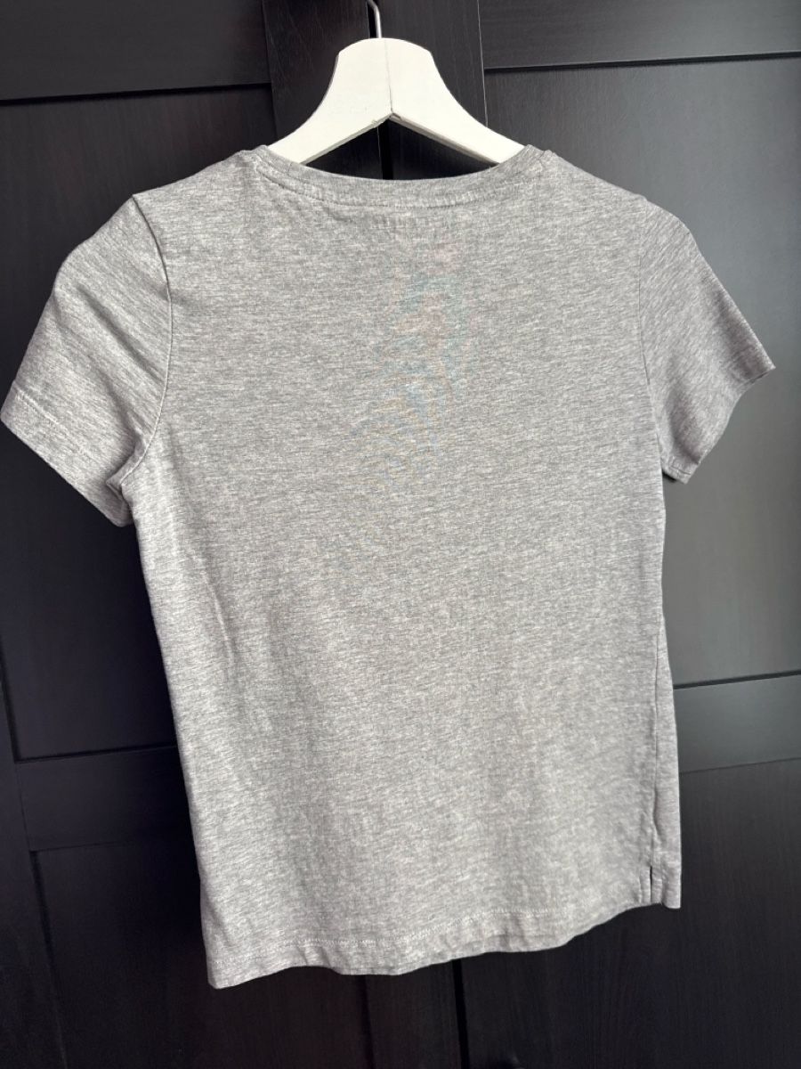 Guess T-Shirts: T-Shirt Guess grau, Grösse XS – Neu (gemäss Beschreibung) aus Zuchwil von Marti_7 2