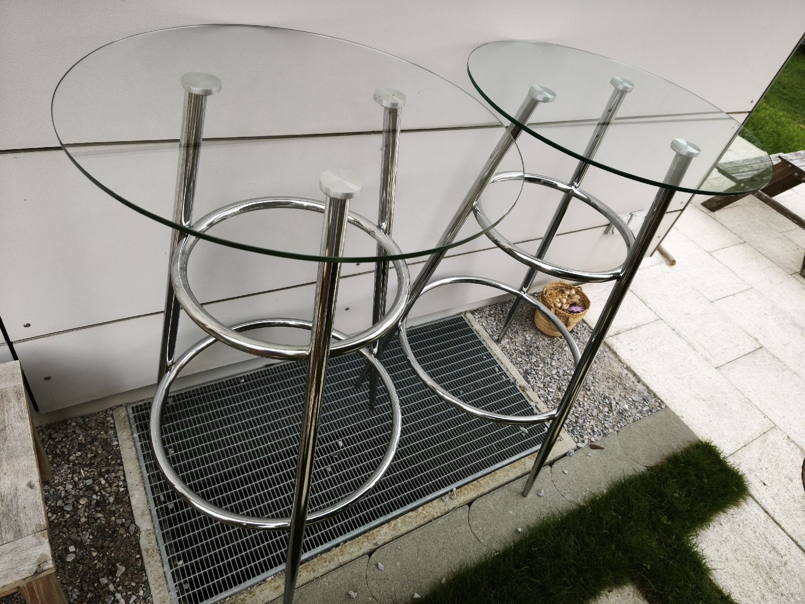 Tische: Stehtische Glas Chrom 2er Set – Gebraucht aus Watt von jselberherr 2