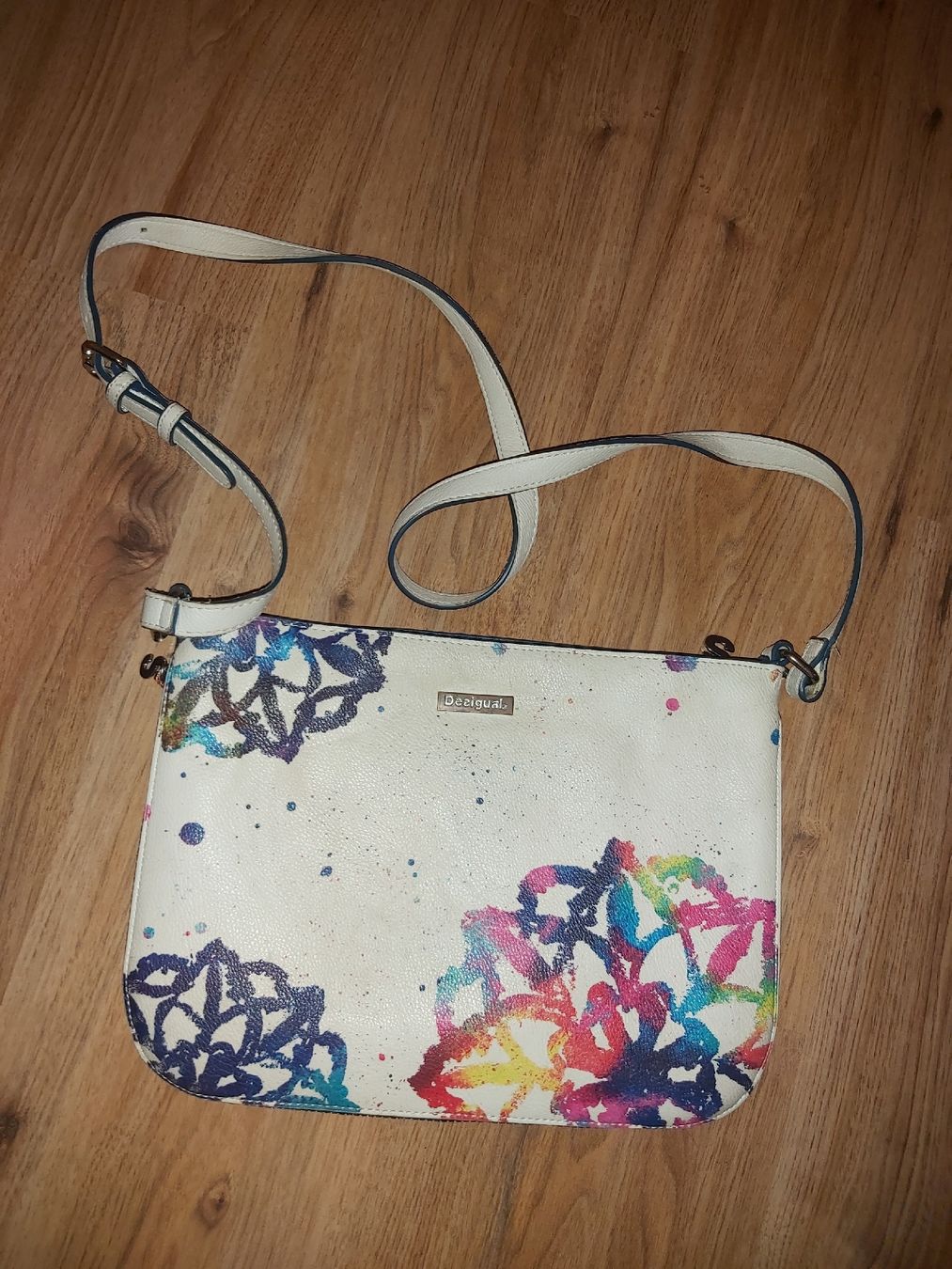 Desigual Taschen für Damen: sac Desigual – Gebraucht aus La Rippe von veromaud