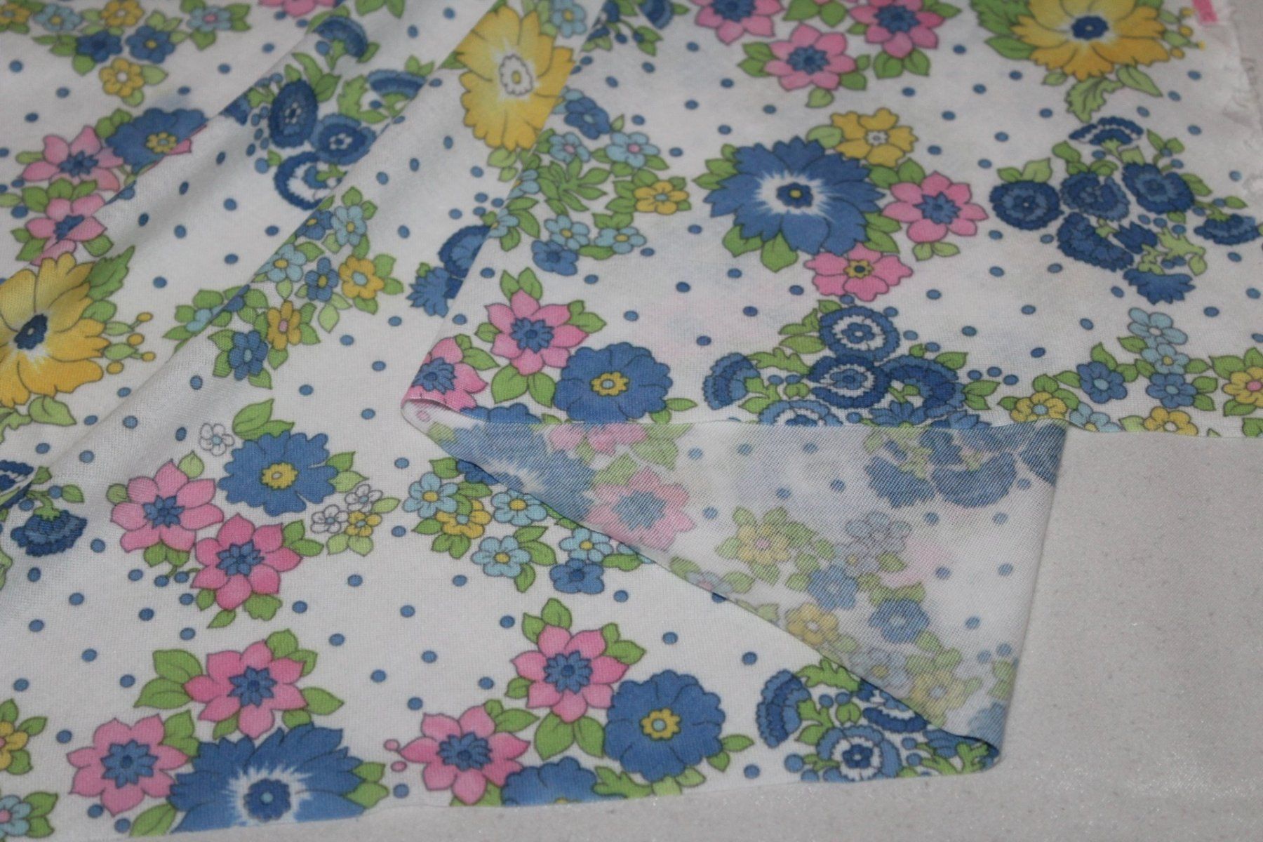 Tessuti: Stoff Jersey Vintage weiss/Blumen – Nuovo (secondo la descrizione) da Obfelden venduto da solomon111 3