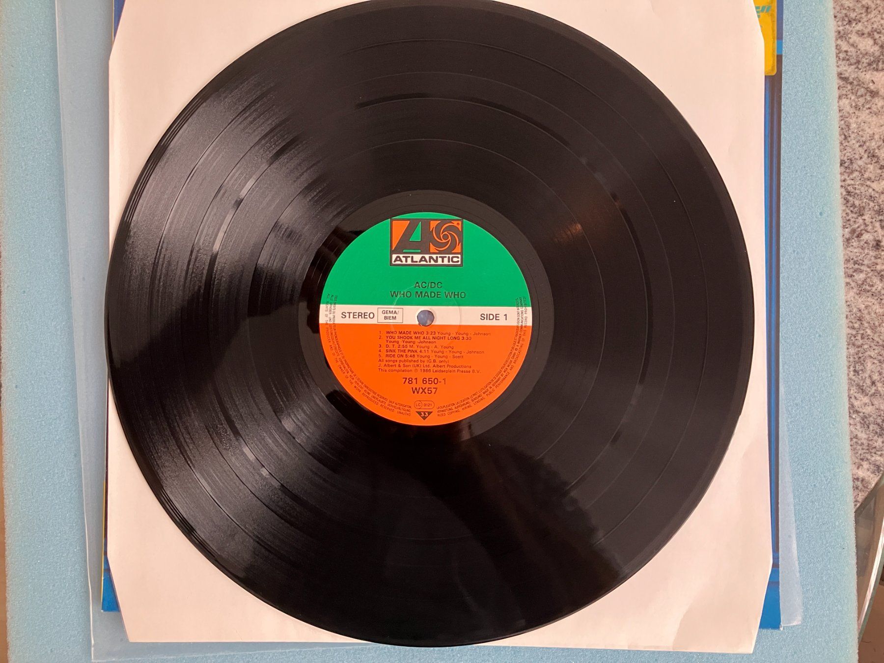 Vinyles: AC/DC – D'occasion à Aarwangen par Jukebox3 5