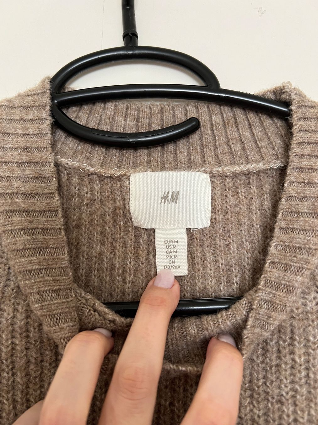 H&M Maglioni & Felpe: H&M Jumper EUR M – Usato da Horgen venduto da linuxrp 1