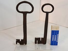 2 schöne antike Schlüssel 13&12cm Schmiedeisen (LOT459#TBS1)