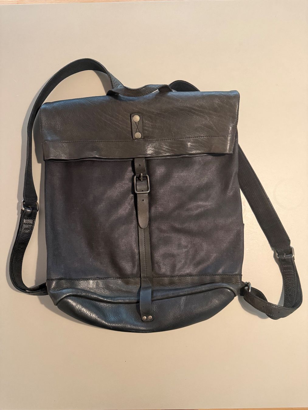 Aunts & Uncles Rucksäcke: Aunts & Uncles Rucksack – Gebraucht aus basel von mischupischu