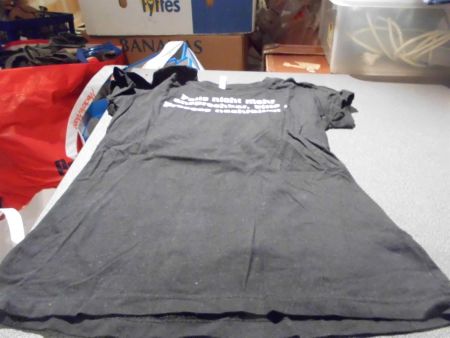 T-Shirt Grösse S, Chicoree, schwarz, Aufdruck