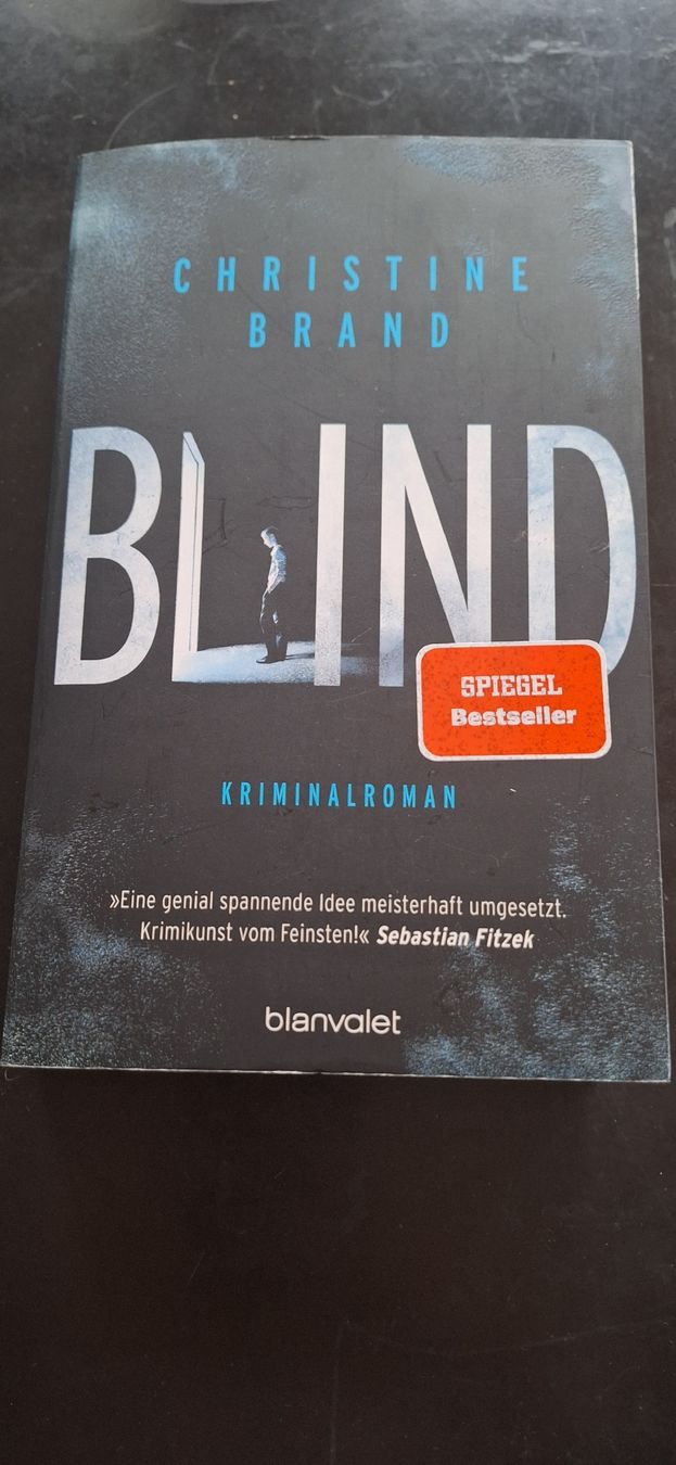 Libri: BLIND - Christine Brand Kriminalroman – Usato da Männedorf venduto da Livingston