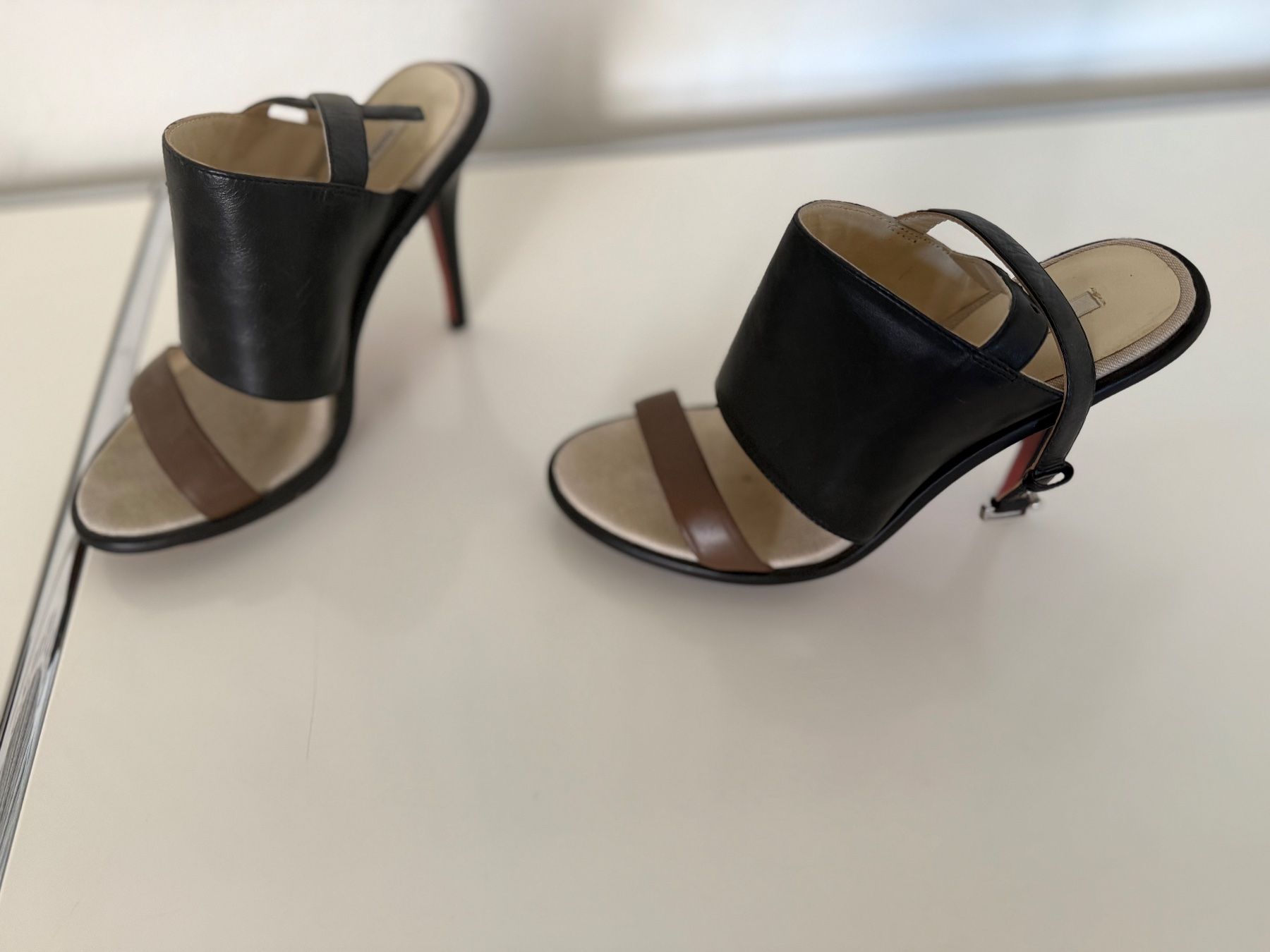 Scarpe da donna: Bimba y Lola Sandalen – Usato da Richterswil venduto da CarlotaMaria 5