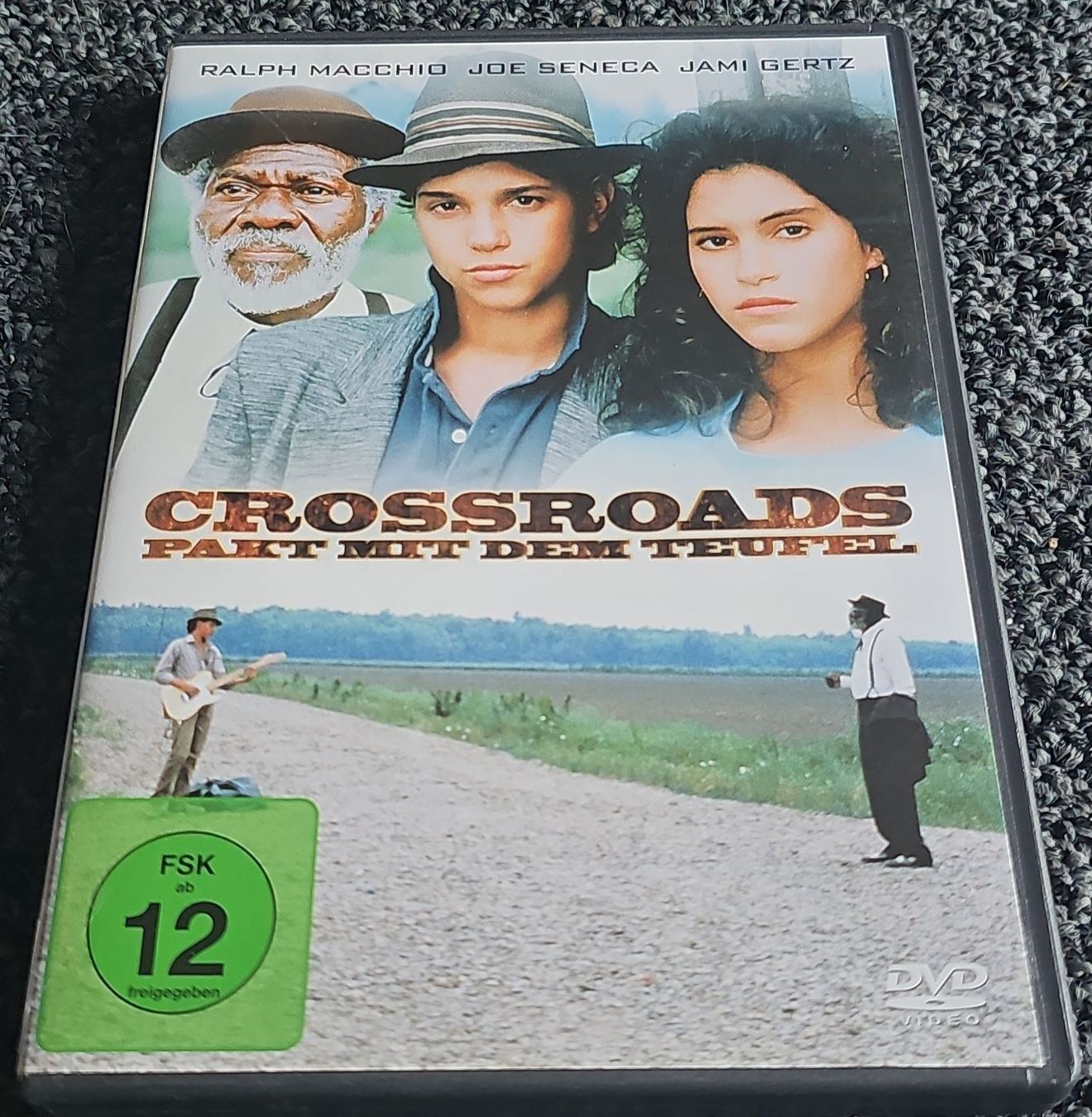 Tutti i DVDs: DVD Crossroads (23404) – Usato da Ruswil venduto da jan_bxl5