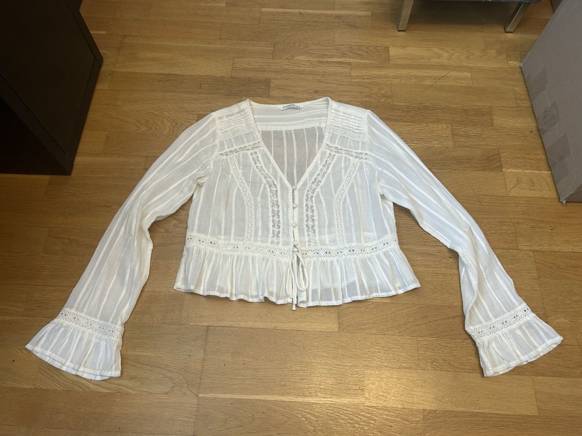 Tuniques: Stradivarius Tunika gr m – D'occasion à Allschwil par selake990673
