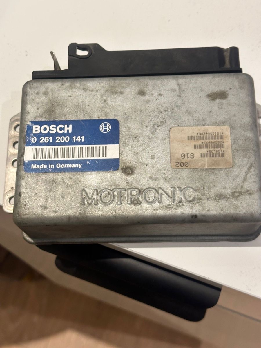 Alfa Romeo Tutti pezzi di ricambio auto: Alfa Romeo 75 Q. 3.0 Steuergerät – Usato da Schaffhausen venduto da alfetta2500 1
