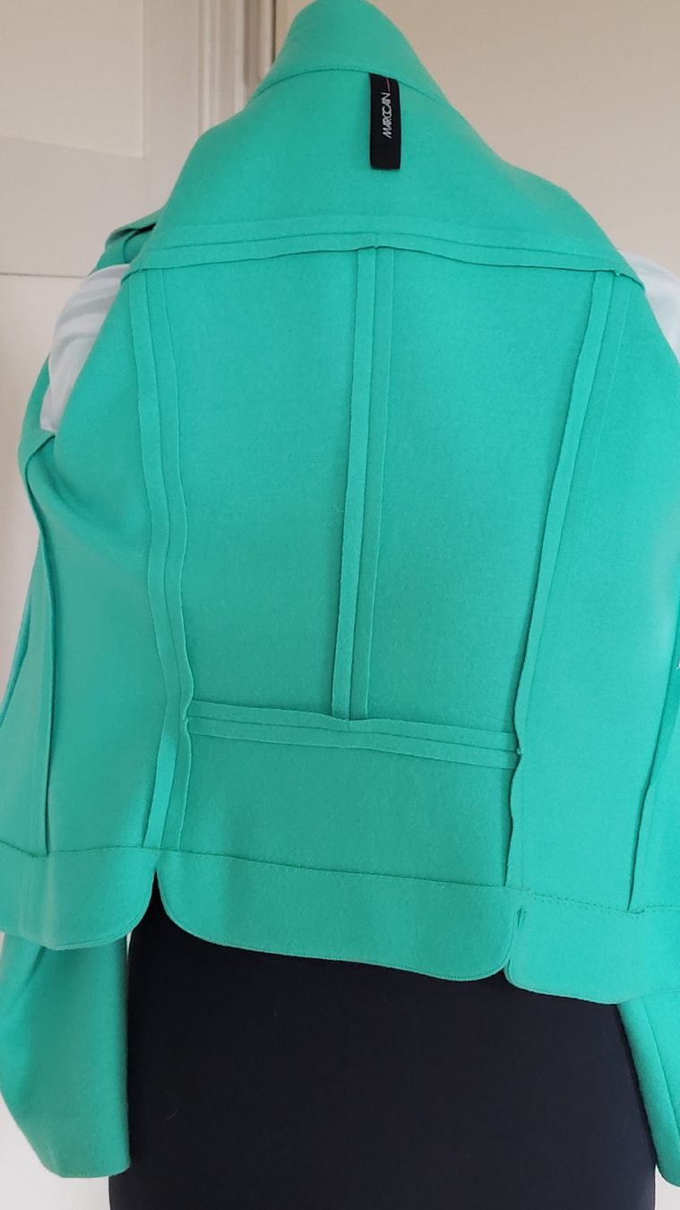 Marc Cain Jacken: Marc Cain Jacke Gr.38 Grün – Gebraucht aus Winterthur von Wohnhaus 3