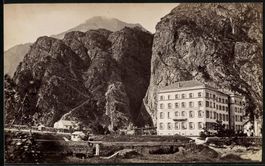 Fotografie Vernayaz, Blick zum Grand Hot