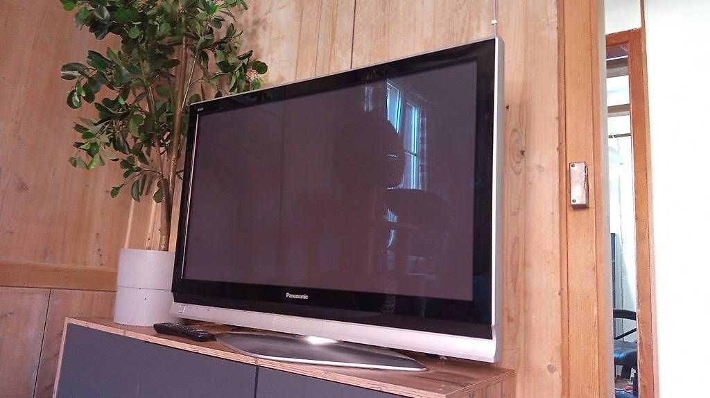 Televisori: Panasonic Viera TH-42PF72E 42" Plasma TV – Usato da Bleienbach venduto da oem_laptop_parts
