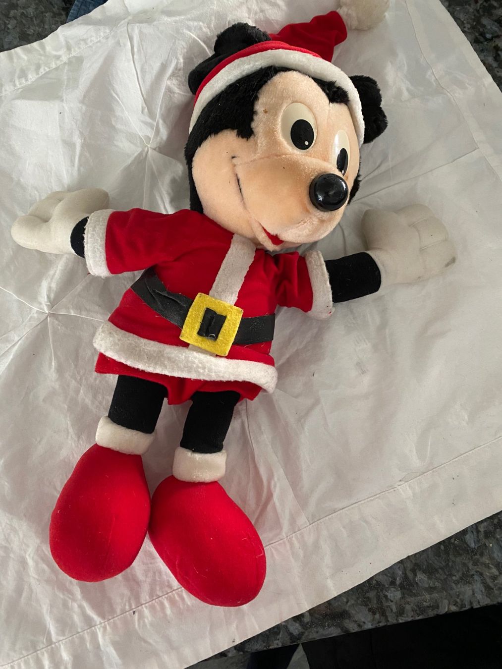 Disney Figurines: Micky Mouse als Weihnachtsmann – D'occasion à Allenwinden par Obalu 1