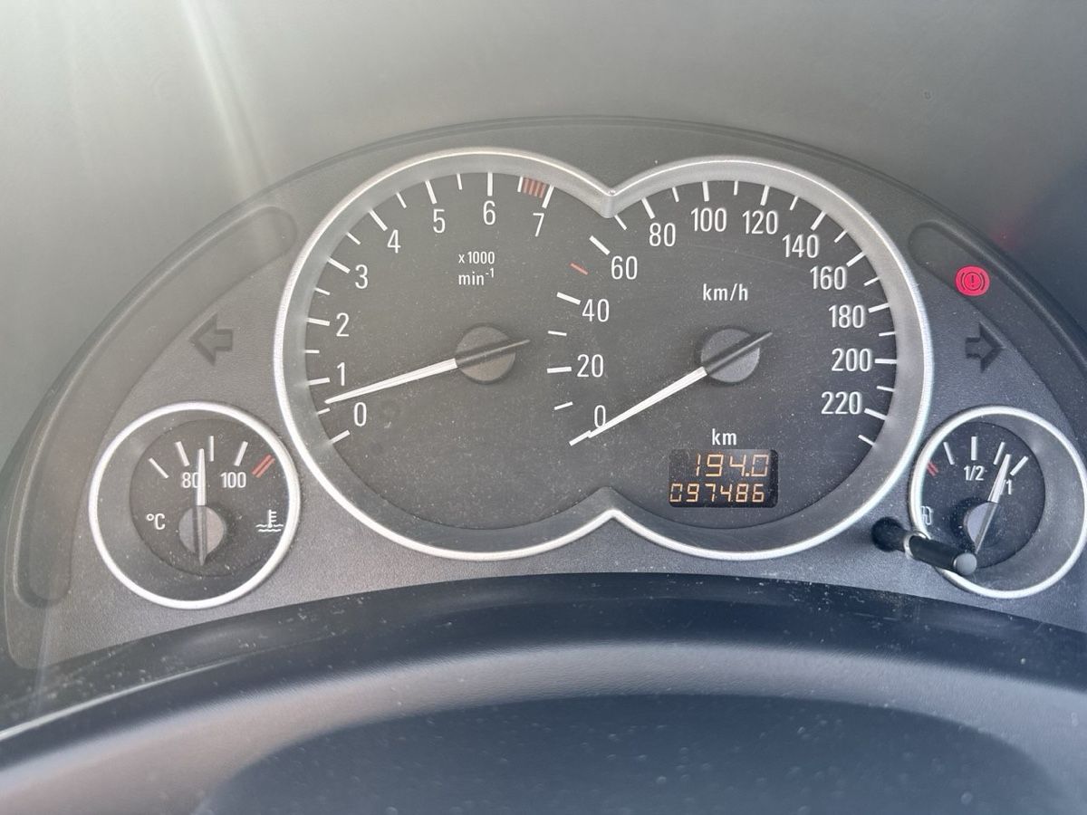 Opel Automobili: Opel Tigra 1.4 Cabriolet – Usato da Raperswilen venduto da Quirinvolpez 7