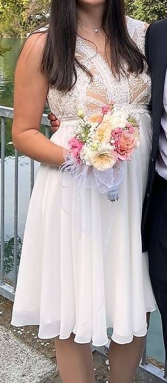 Robes: Hochzeitskleid Merrys – D'occasion à Blumenstein par reg_8ybn