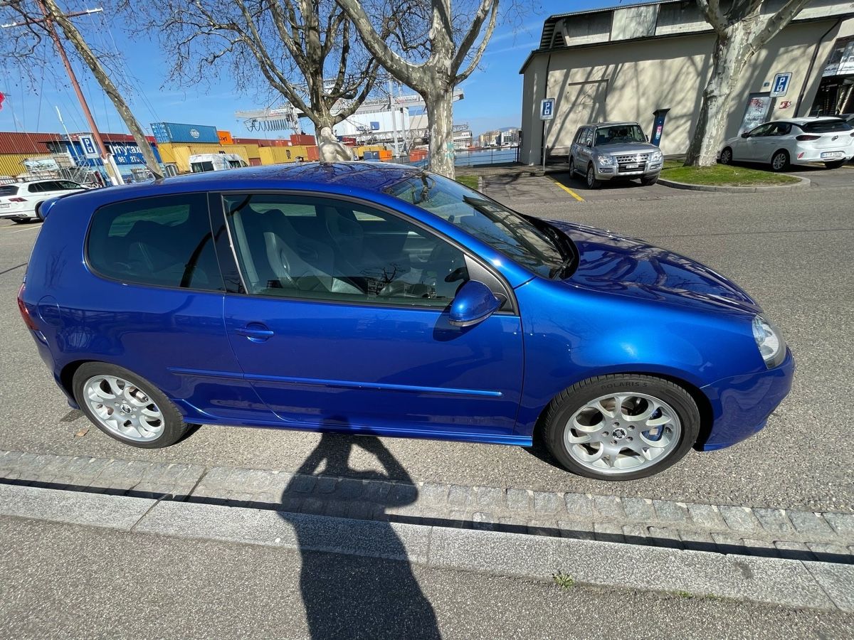 VW Automobili: Volkswagen Golf R32 – Usato da Basel venduto da pit_11 4