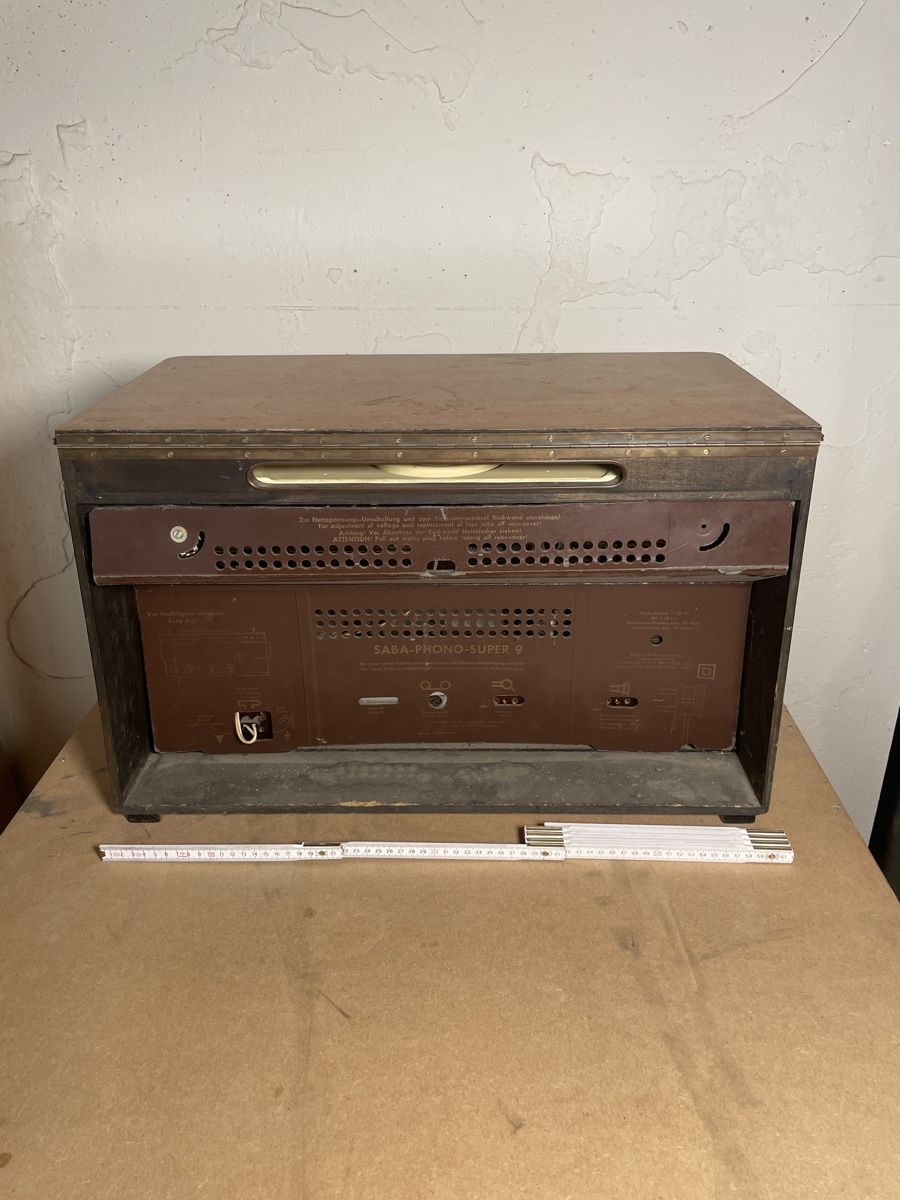 Saba Radio: Radio Plattenspieler SABA-Phono Super 9 – Difettoso da Fribourg venduto da JohnB4 4
