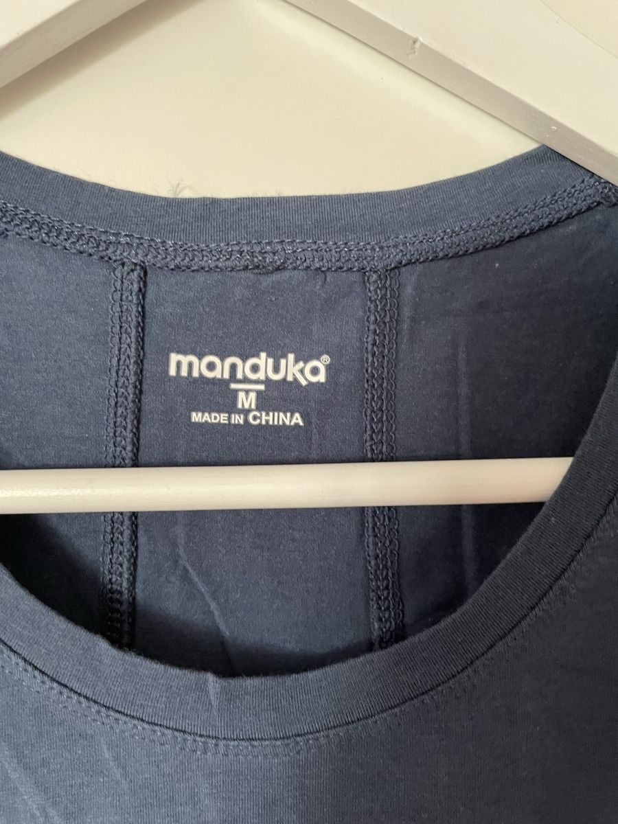 T-shirt: manduka top grösse m dunkelblau – Usato da Hettlingen venduto da Gaborrelli 1