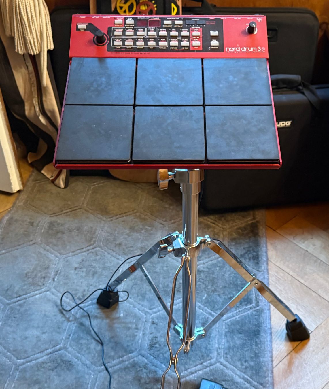 Clavia Strumenti musicali: NORD DRUM 3P MIT STÄNDER – Usato da Rüschlikon venduto da dkoenig