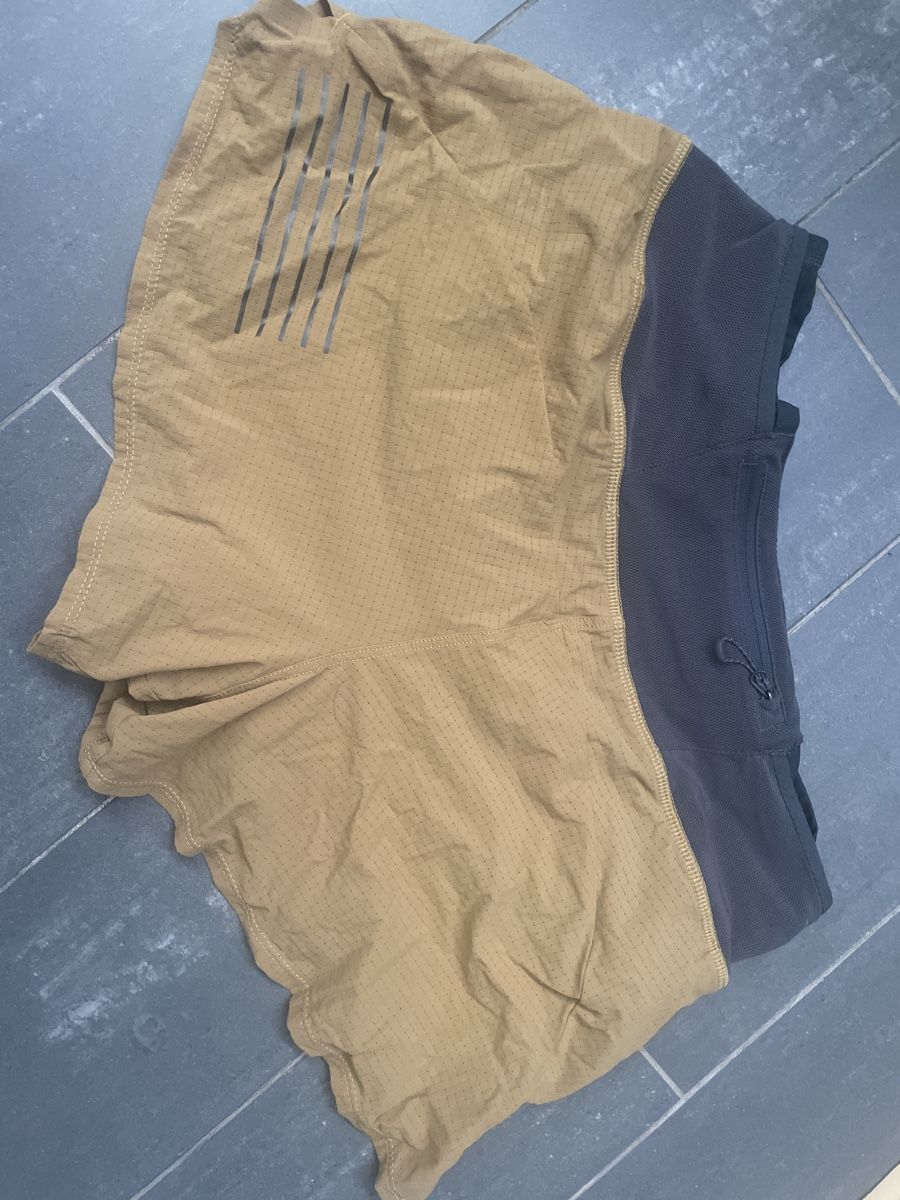 Salomon Pantaloni: Salomon Shorts Gr.S – Usato da Lumino venduto da Red53 1