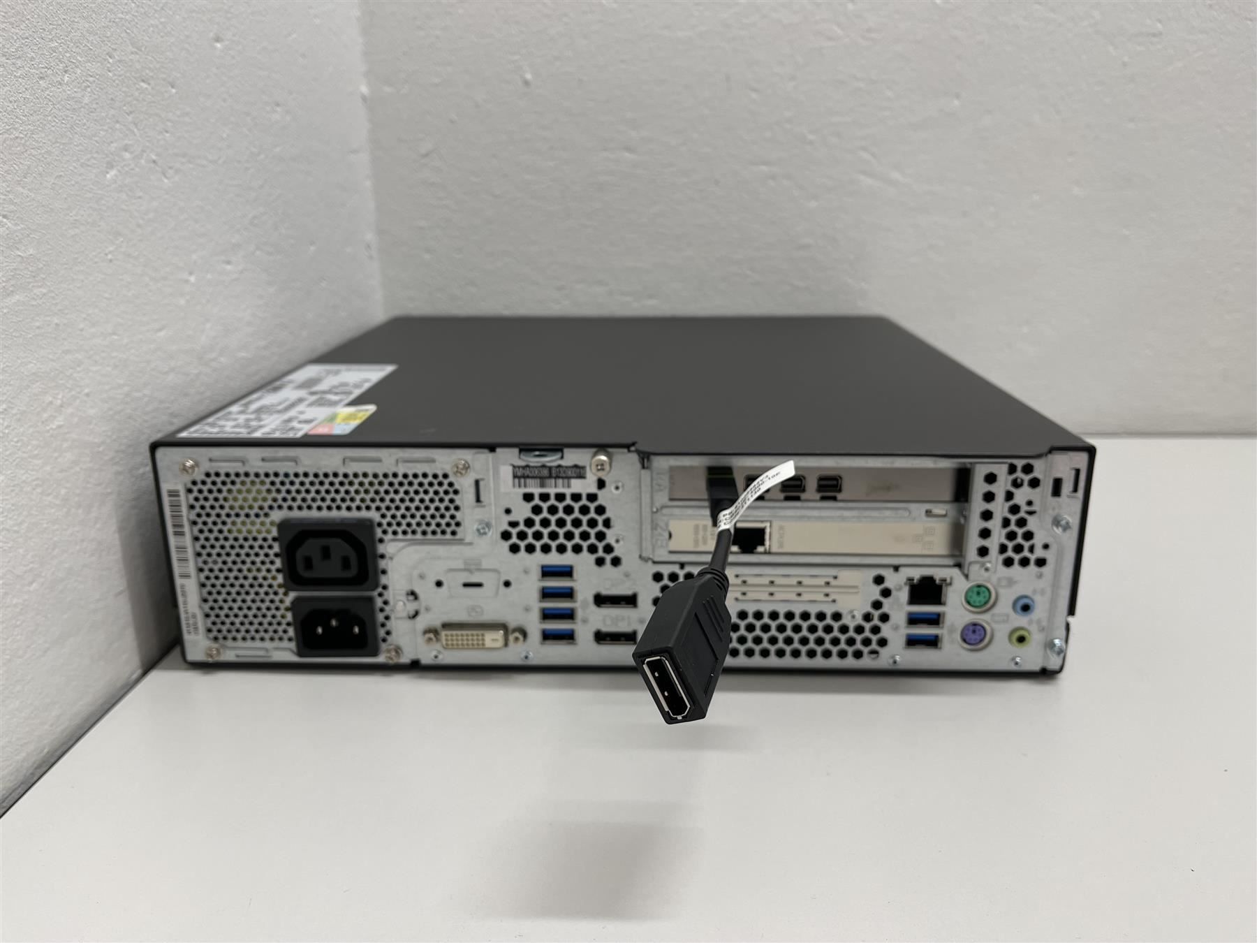 Fujitsu PC: Fujitsu Celsius J580 Betriebsbereit! – Usato da Niederdorf venduto da LeptonAG 2