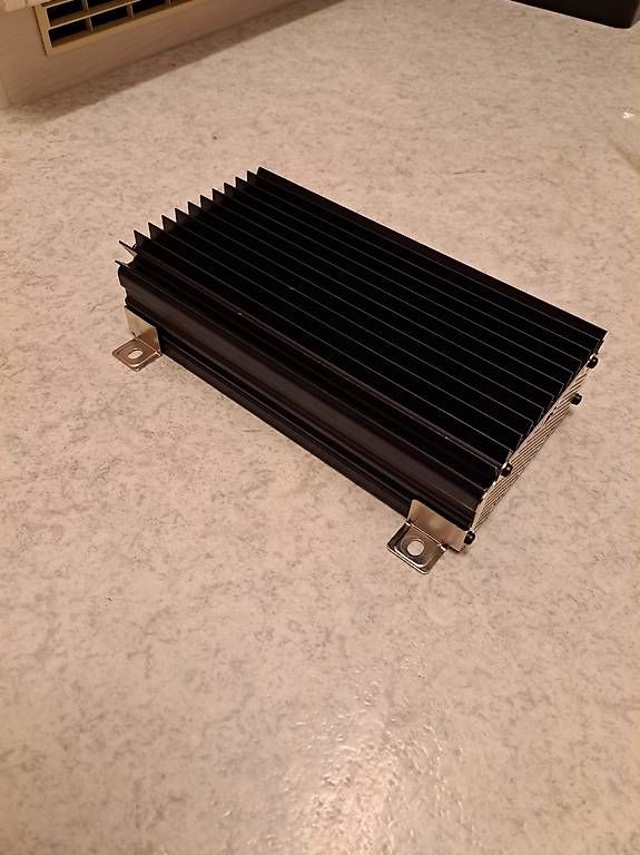 Amplificatori: Cadillac SRX Bose Verstärker – Usato da Wattwil venduto da Coronet1 3