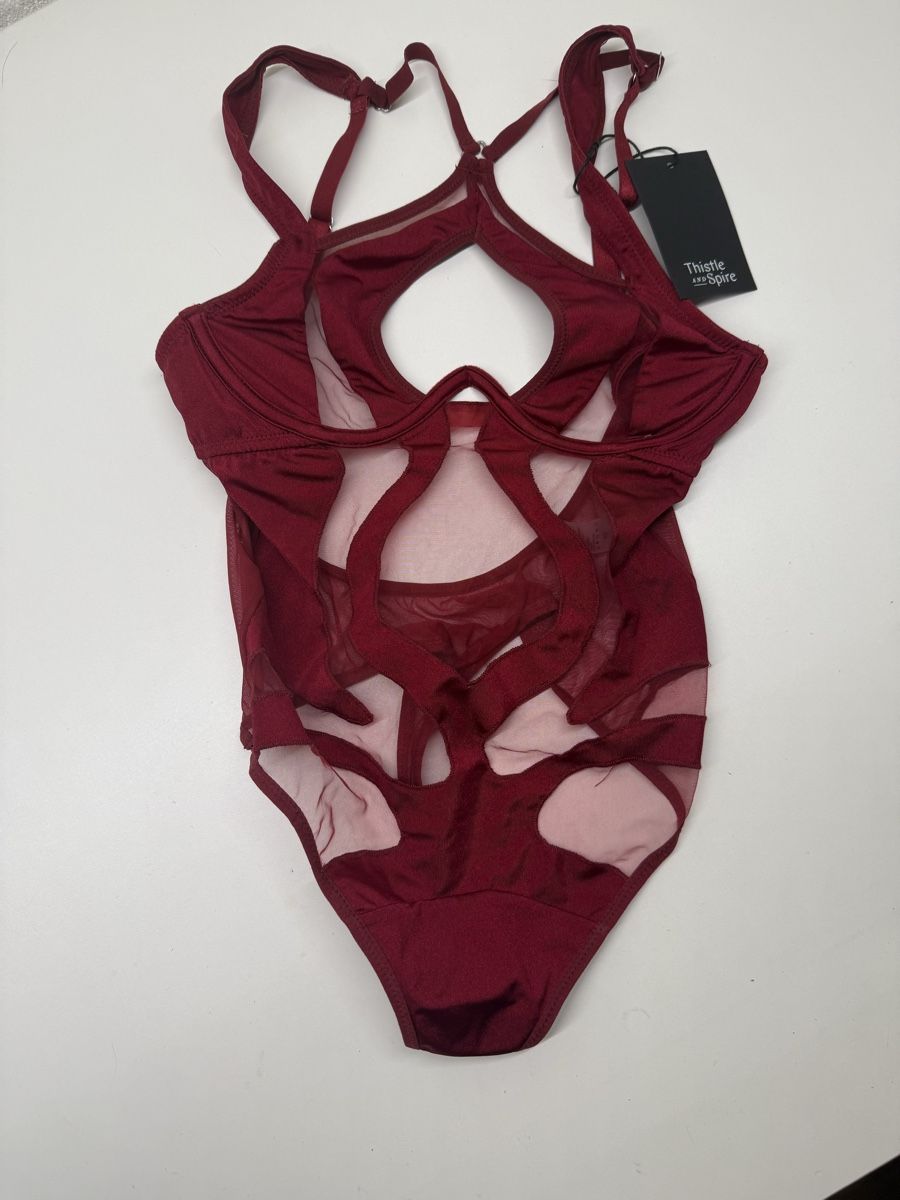 Altra biancheria intima: Red bodysuit lingerie – Nuovo e nell'imballaggio originale da Lausanne venduto da Chriv 3