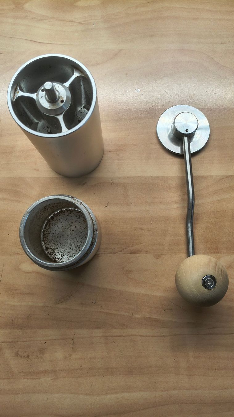 Cucine complete: Moulin à café Helor 101 – Usato da Genève venduto da javich 1