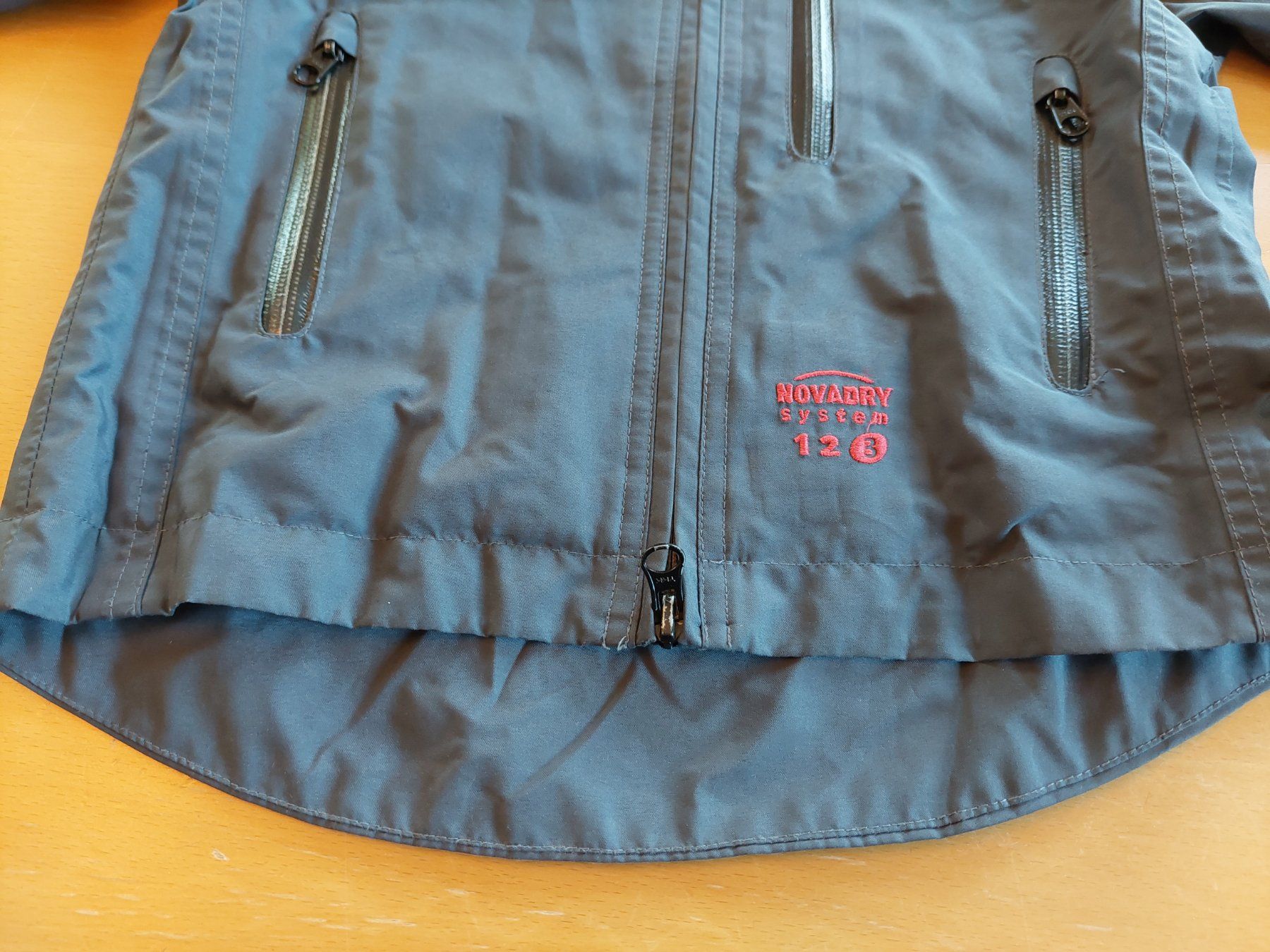Decathlon Jacken & Mäntel: Decathlon Jacke/ 4 Jahre – Gebraucht aus Zürich von xxyy00 7