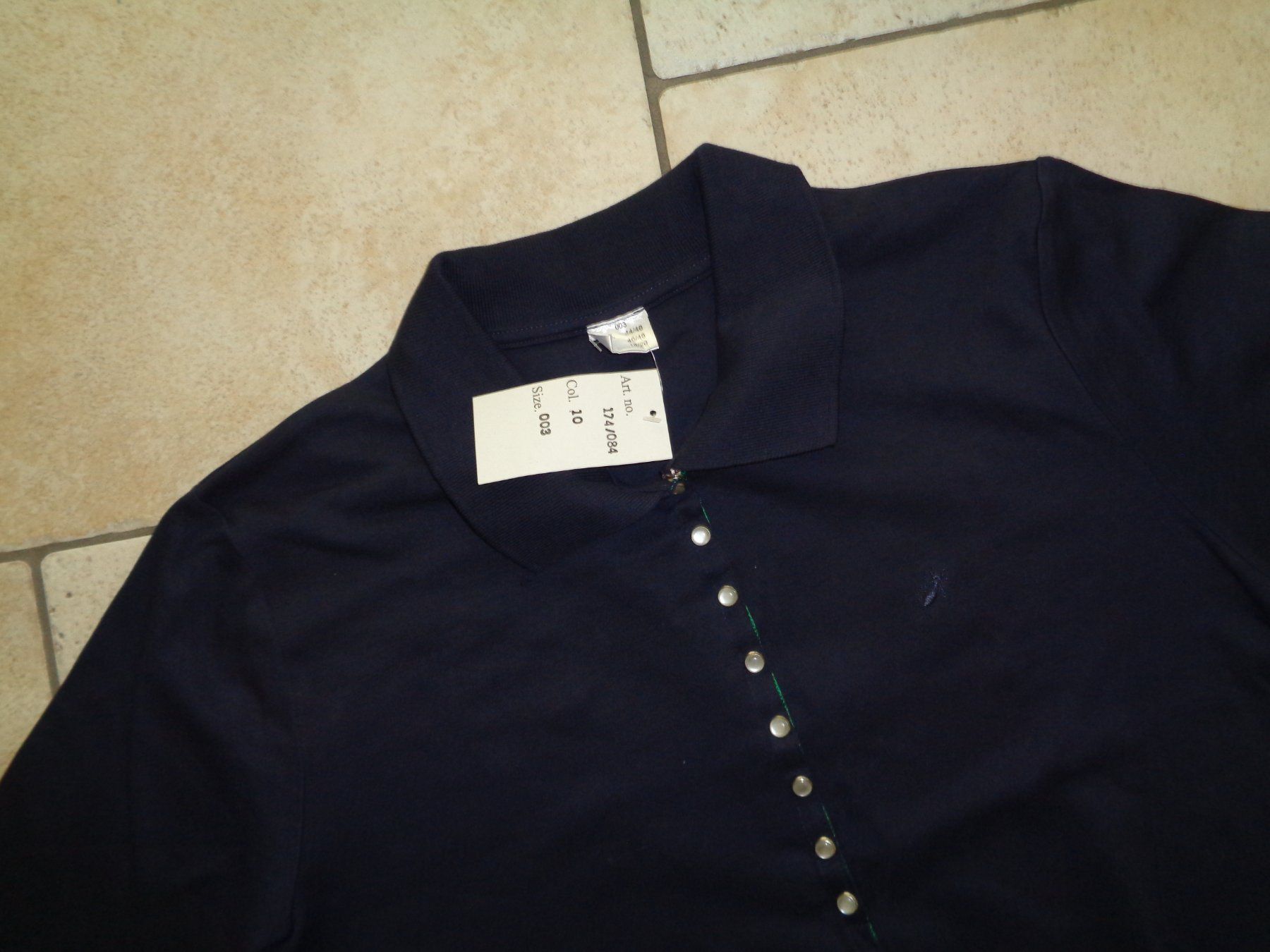 T-Shirts: Shirt  Grösse 44/46 – Gebraucht aus Kreuzlingen von Robi-2003 1