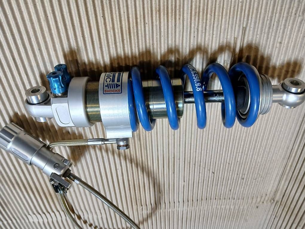 Honda Tutti i ricambio per moto: Amortisseur EMC Honda CB500X – Usato da Charmoille venduto da Jean-MichelM 1